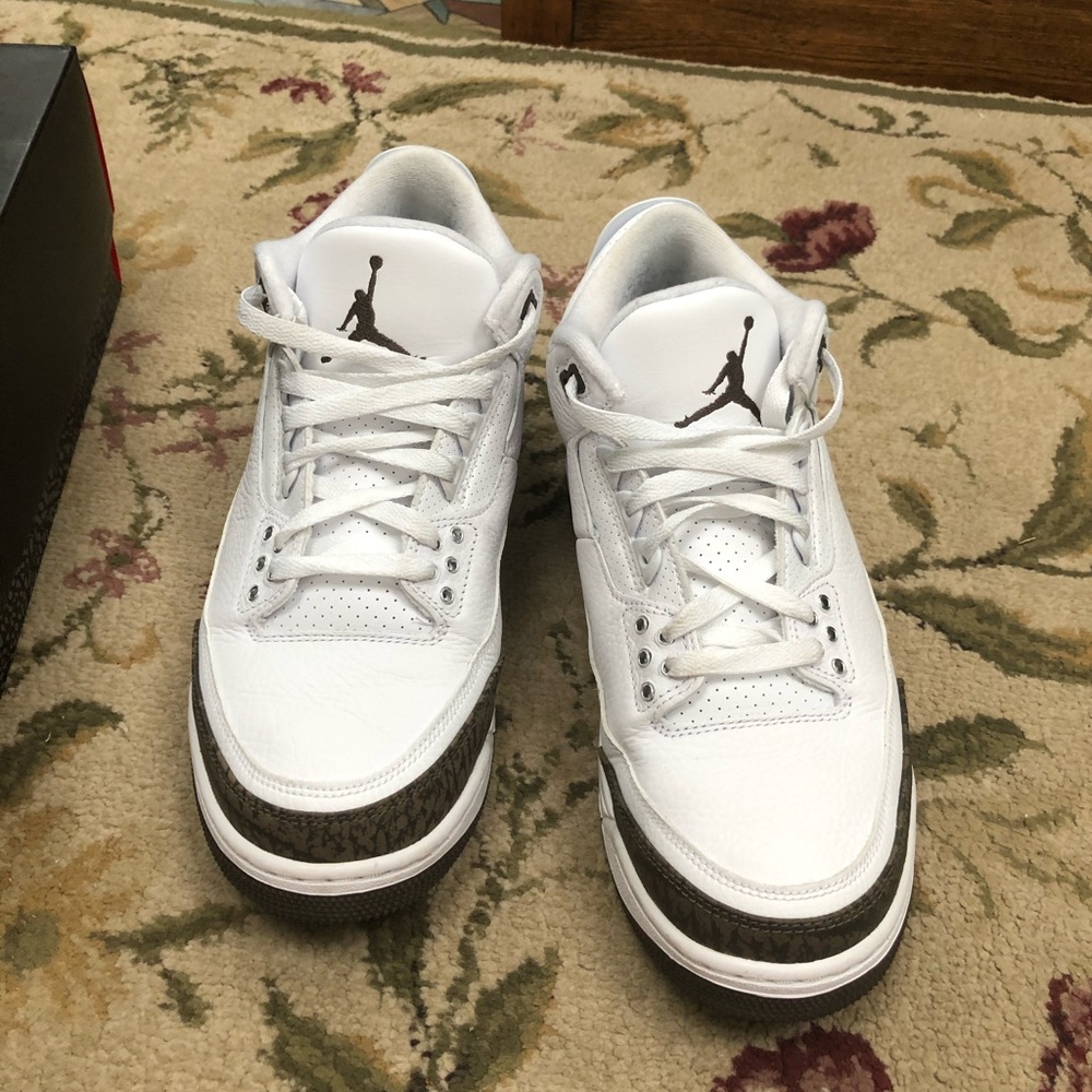 Jordan 3 mocha